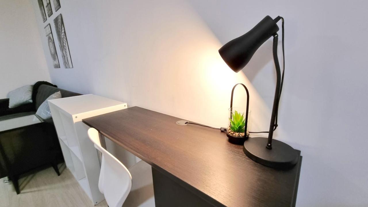 Spacious City Studio / Wifi / Parking Liverpool Zewnętrze zdjęcie